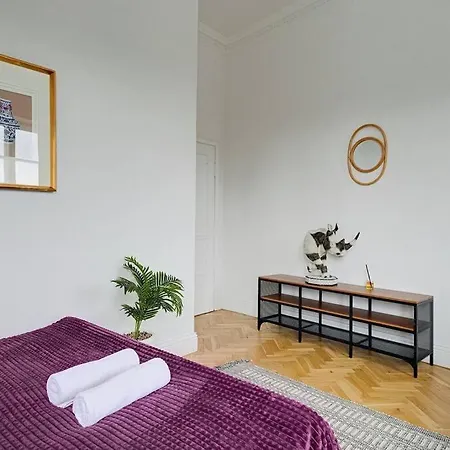 Place*unique Royal Route View*4 Bedrooms*6beds *